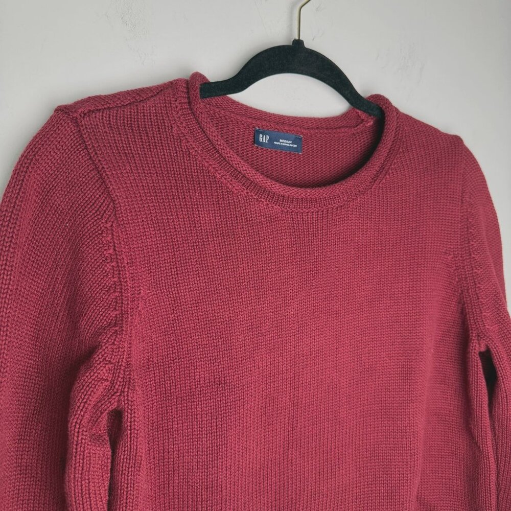 GAP Women's Burgundy Crewneck Sweater - Picture 4 of 8